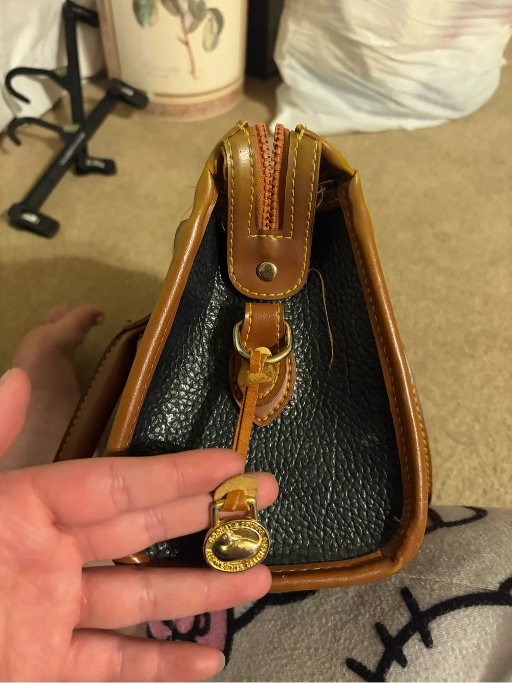Dooney & Bourke structured dooney
